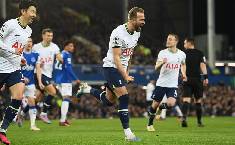 Soi k&egrave;o phạt g&oacute;c Newcastle vs Tottenham, 20h00 ng&agrave;y 23/4