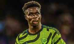 Kỷ lục khó tin! Saka đặt 1 chân vào ngôi đền huyền thoại Arsenal