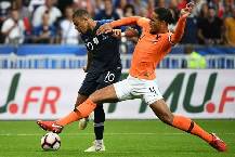 Soi k&egrave;o phạt g&oacute;c Ph&aacute;p vs H&agrave; Lan, 2h45 ng&agrave;y 25/3