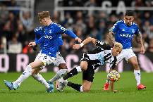 Soi k&egrave;o phạt g&oacute;c Newcastle vs Everton, 22h00 ng&agrave;y 25/05