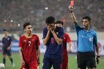 Thái Lan 'tẩy thẻ' thành công cho cầu thủ đấm Đình Trọng