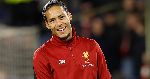 Virgil van Dijk gi&agrave;nh danh hiệu cầu thủ xuất sắc nhất năm