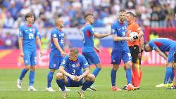 Dự đoán, soi kèo thẻ vàng Slovakia vs Romania, 23h00 ngày 26/6