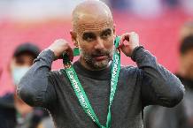 HLV Pep Guardiola đi v&agrave;o lịch sử b&oacute;ng đ&aacute; Anh