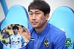 Tân HLV Incheon chỉ đường cho Công Phượng để được ra sân