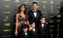 Trang chủ Quả bóng vàng gây lú với thông điệp gửi Messi