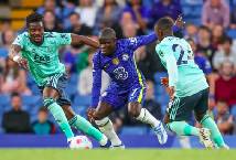 Soi k&egrave;o phạt g&oacute;c Chelsea vs Leicester, 21h ng&agrave;y 27/8