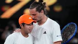 Zverev đánh bại tay vợt gốc Việt Learner Tien, giành vé vào bán kết Úc Mở rộng