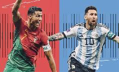 Messi ch&iacute;nh thức c&acirc;n bằng cột mốc vĩ đại của Ronaldo