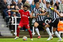 'Đẹp mặt chưa, cậu ta c&ograve;n c&oacute; chỗ n&agrave;o để m&agrave; chui nữa kh&ocirc;ng?'