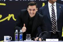 Mesut Ozil 'nói lời cay đắng' với tuyển Đức trong ngày ra mắt Fenerbahce