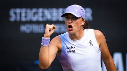 Swiatek lần đầu tiên góp mặt ở một trận chung kết sân cỏ