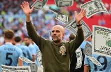 Pep Guardiola từ chối nhận tiền thưởng v&igrave; th&agrave;nh t&iacute;ch k&eacute;m cỏi