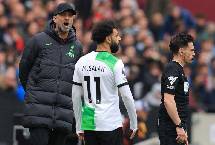 Salah tranh c&atilde;i nảy lửa với HLV Klopp chỉ v&igrave;&hellip; một c&aacute;i bắt tay