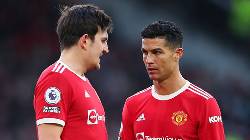 Ronaldo v&agrave; Maguire khiến ph&ograve;ng thay đồ của Man United 'tan vỡ'