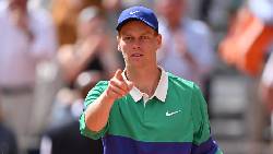 Sinner thắng dễ Gasquet, Zverev ngược dòng vào vòng 3 Roland Garros