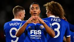 4 m&oacute;n hời từ c&aacute;c CLB xuống hạng cho tuyến giữa của Man United