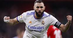 Benzema c&acirc;n nhắc rời Real Madrid v&igrave; lời đề nghị kh&ocirc;ng thể chối từ