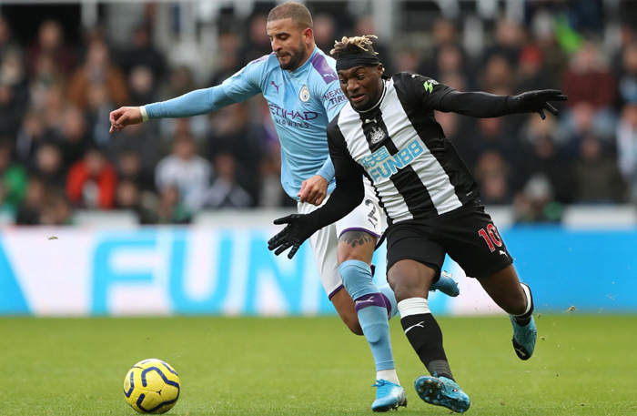 Burnley vs Man City (3h15 4/12): Chạy đà cho derby Manchester