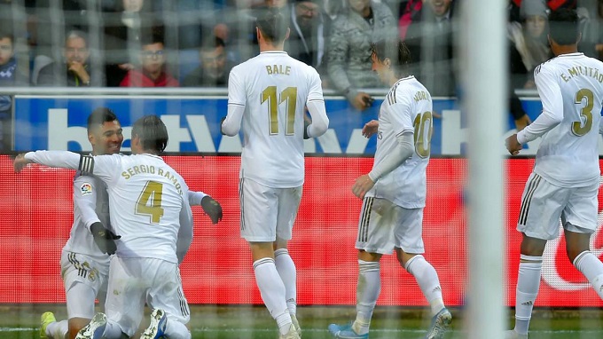 Alaves 1-2 Real Madrid: Kền kền trắng l&ecirc;n ng&ocirc;i đầu số 1