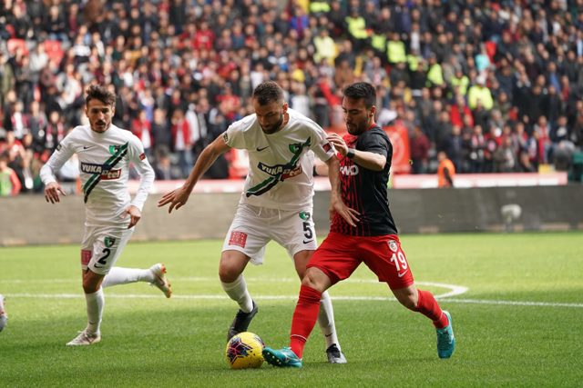 Denizlispor vs Gazisehir Gaziantep, 01h00 ngày 4/7: Niềm vui cho khách
