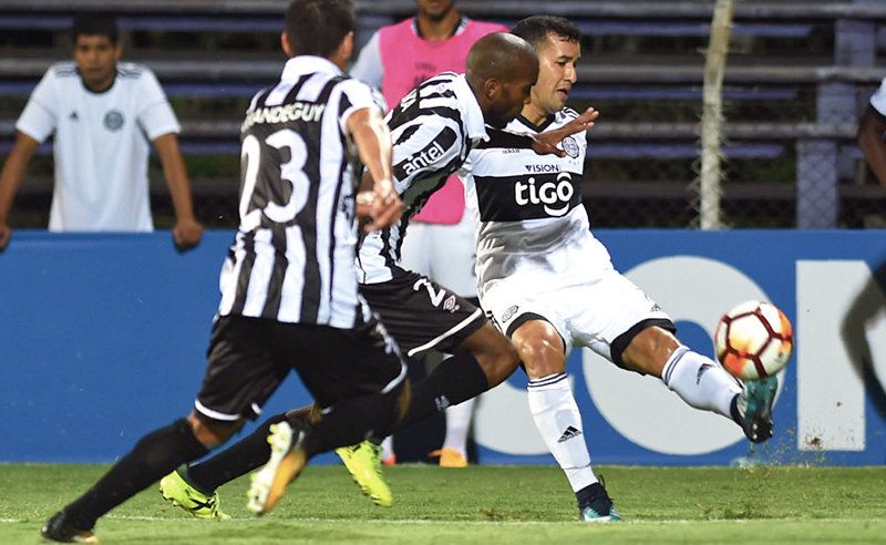 Nhận định b&oacute;ng đ&aacute; Olimpia Asuncion vs Defensa Y Justicia, 7h30 ng&agrave;y 12/3