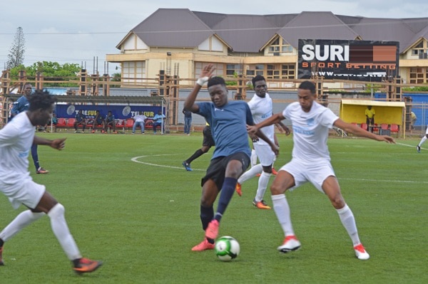 PVV vs Notch, 06h00 ngày 2/4: Giữ khoảng cách