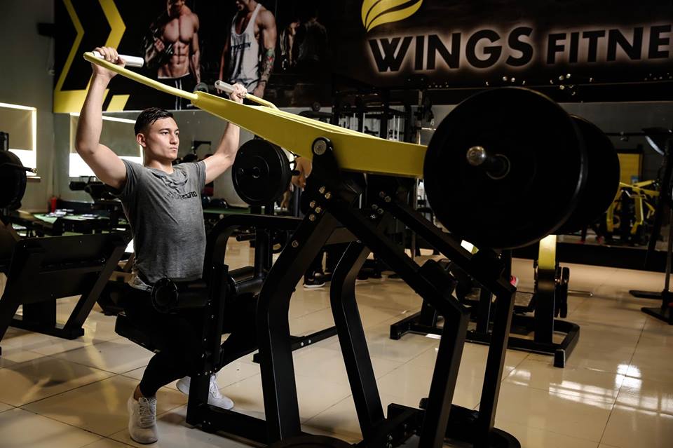 Đặng Văn L&acirc;m giữ được nhạy cảm của đ&ocirc;i tay bằng c&aacute;ch n&agrave;o khi về Nga nghỉ ngơi?