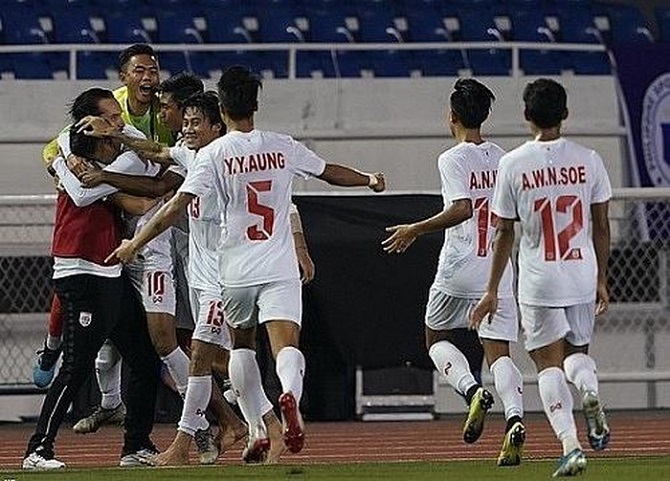 Kết quả U22 Myanmar 2-1 U22 Campuchia: Ngược dòng khá may mắn Kết quả U22 Myanmar 2-1 U22 Campuchia: Ngược dòng khá may mắn