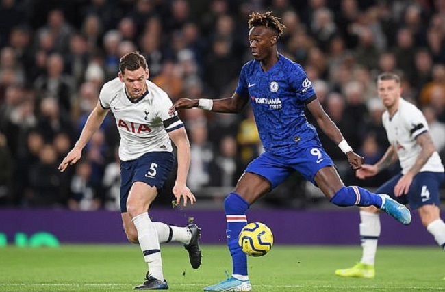 Kết quả Tottenham 0-2 Chelsea: Willian lập c&uacute; đ&uacute;p, Heung-Min Son nhận thẻ đỏ