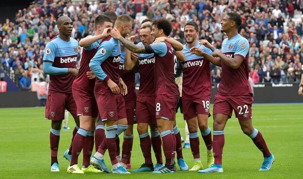 Crystal Palace vs West Ham (22h 26/12): Derby London không màu sắc