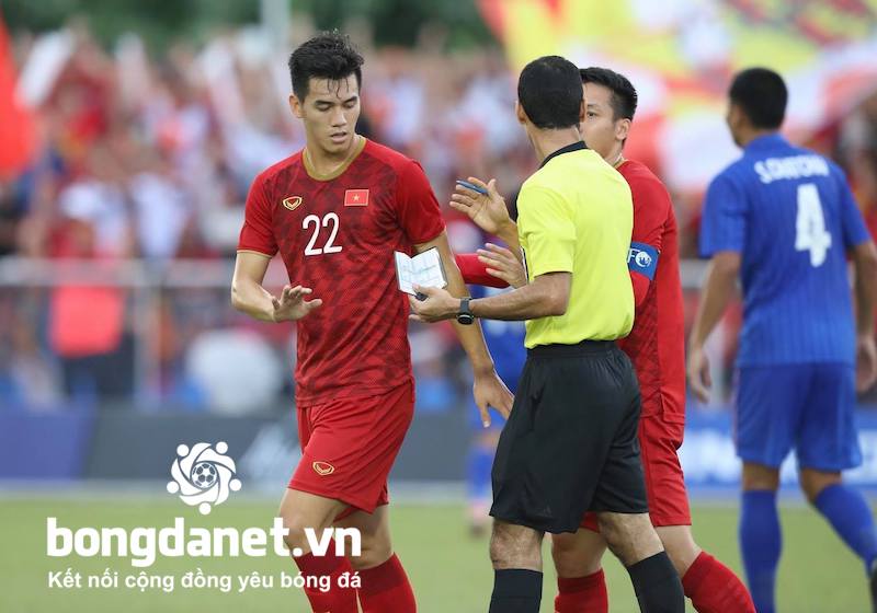 U22 Việt Nam 2-2 U22 Th&aacute;i Lan: Tiến Linh tiễn voi chiến về nước