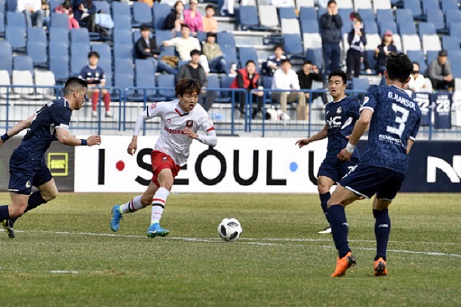 Seoul E Land vs Bucheon 1995, 11h30 ngày 11/10: Vào Top 4