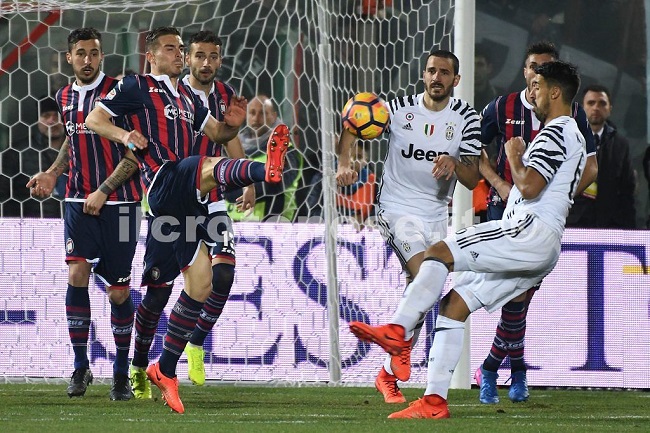 Crotone vs Juventus, 1h45 ngày 18/10: Không thành vấn đề khi vắng CR7