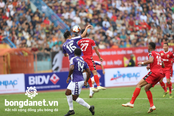Viettel vs B.Bình Dương, 19h15 ngày 19/10: Bảo vệ ngôi đầu