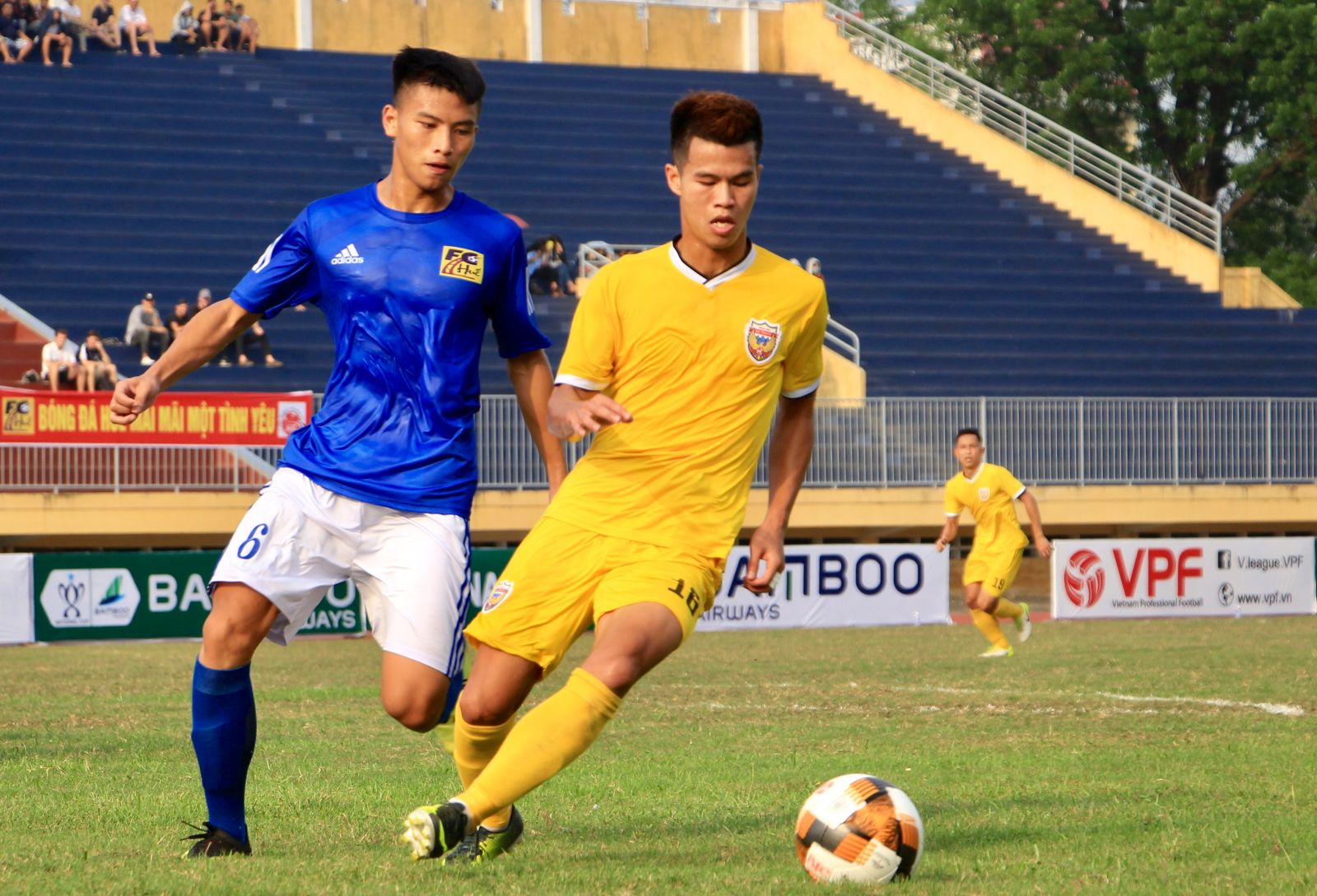 Huế vs Đắk Lắk, 16h ng&agrave;y 21/10: S&acirc;n Tự do mở hội