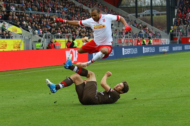 Jahn Regensburg vs Karlsruher, 18h00 ngày 3/10: Khó cho khách