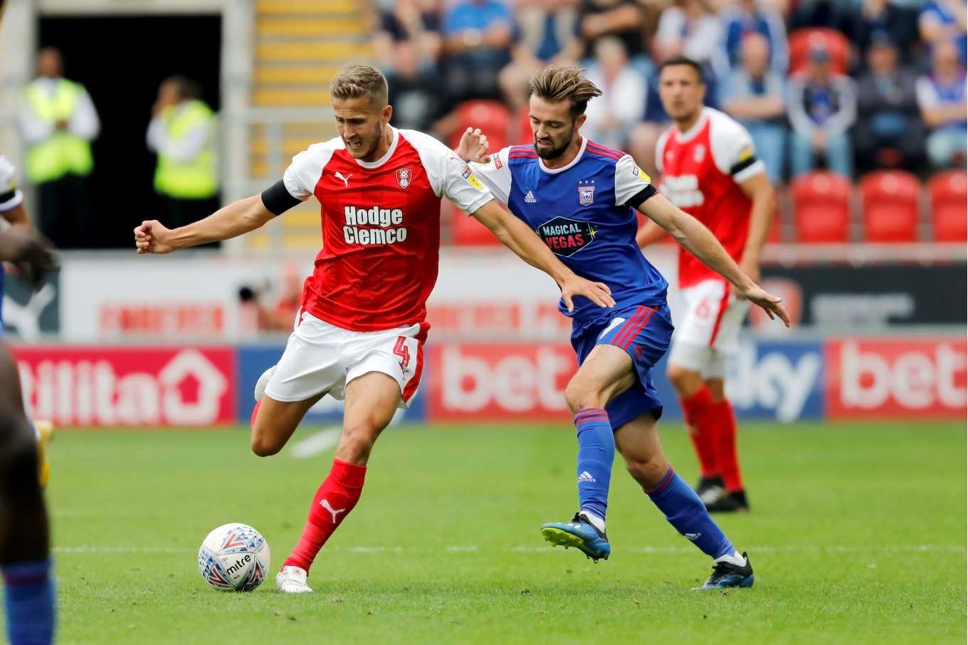 Rotherham vs Sheffield Wed, 2h45 ngày 29/10: “Bầy cú” có trọn 3 điểm