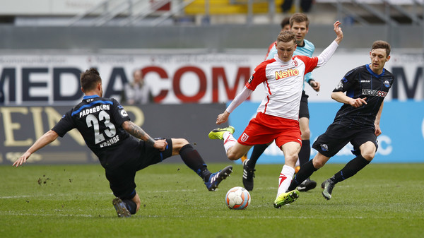 Paderborn vs Jahn Regensburg, 19h ngày 31/10: Khôn nhà dại chợ