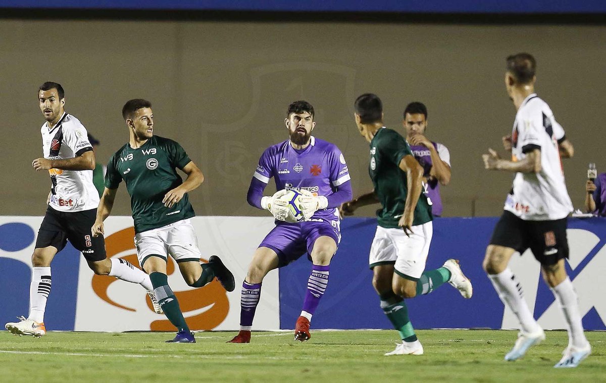 Goias vs Vasco da Gama, 6h30 ng&agrave;y 2/11: R&uacute;t ngắn khoảng c&aacute;ch