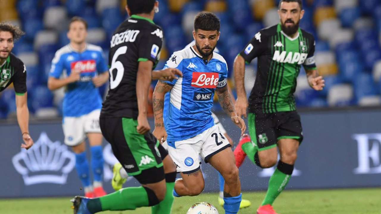 Napoli vs Sassuolo (0h 2/11): Tốn nhiều công sức