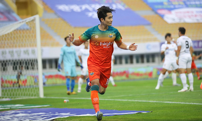 FC Seoul vs Gangwon, 12h ngày 24/10: Đòi nợ?