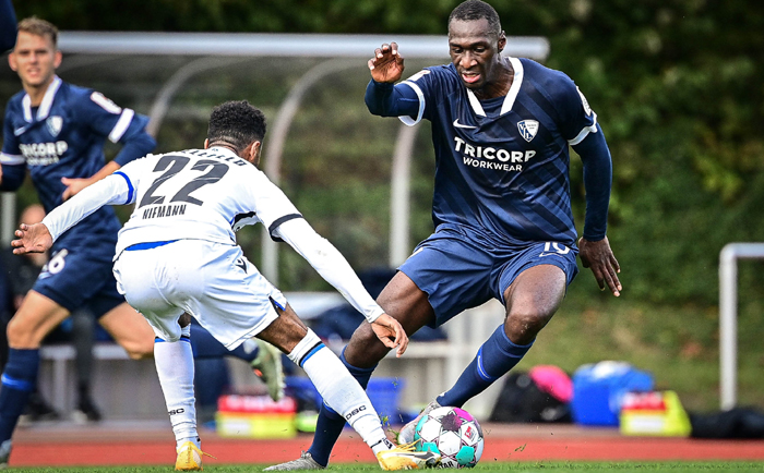 Bochum vs Erzgebirge Aue, 19h30 ngày 25/10: Ruhrstadion khó hoan ca