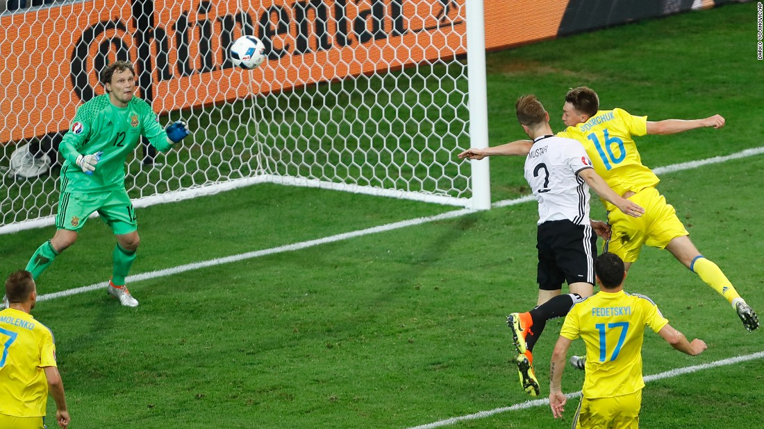 Đức vs Ukraine (2h45 15/11): Cạnh tranh sòng phẳng