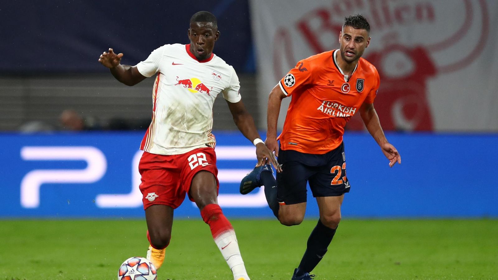 Istanbul Basaksehir vs Man United (0h55 5/11): Quỷ đỏ sa sút