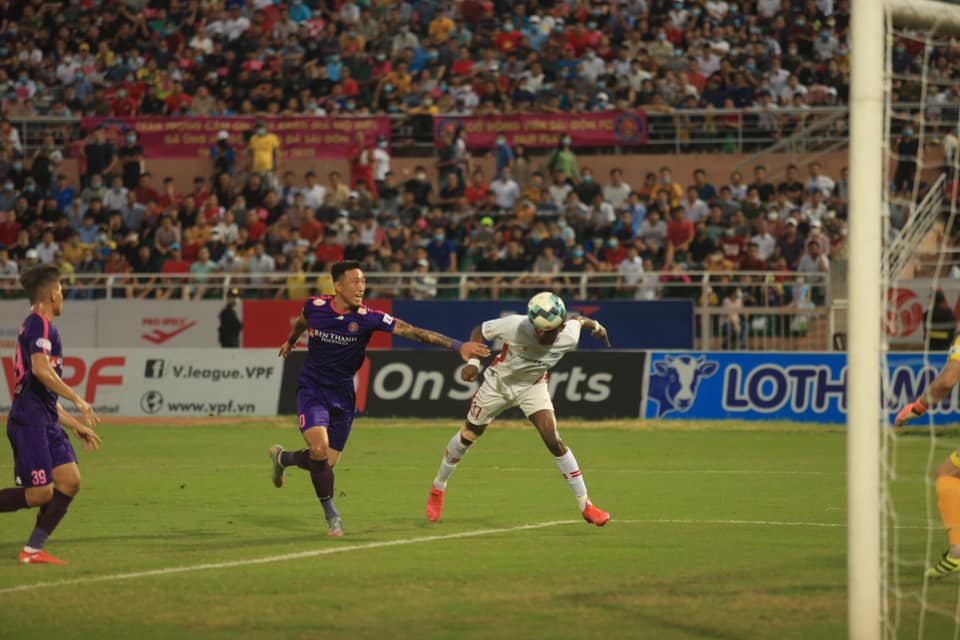 Chùm ảnh Viettel vô địch V-League 2020 trên sân Thống Nhất