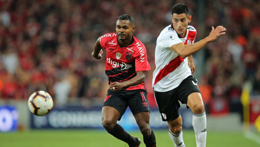 River Plate vs Athletico PR, 5h15 ngày 2/12: Vé cho chủ nhà
