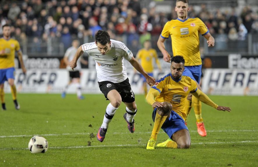 Sandhausen vs Braunschweig, 0h30 ngày 7/11: Đứt mạch bất bại