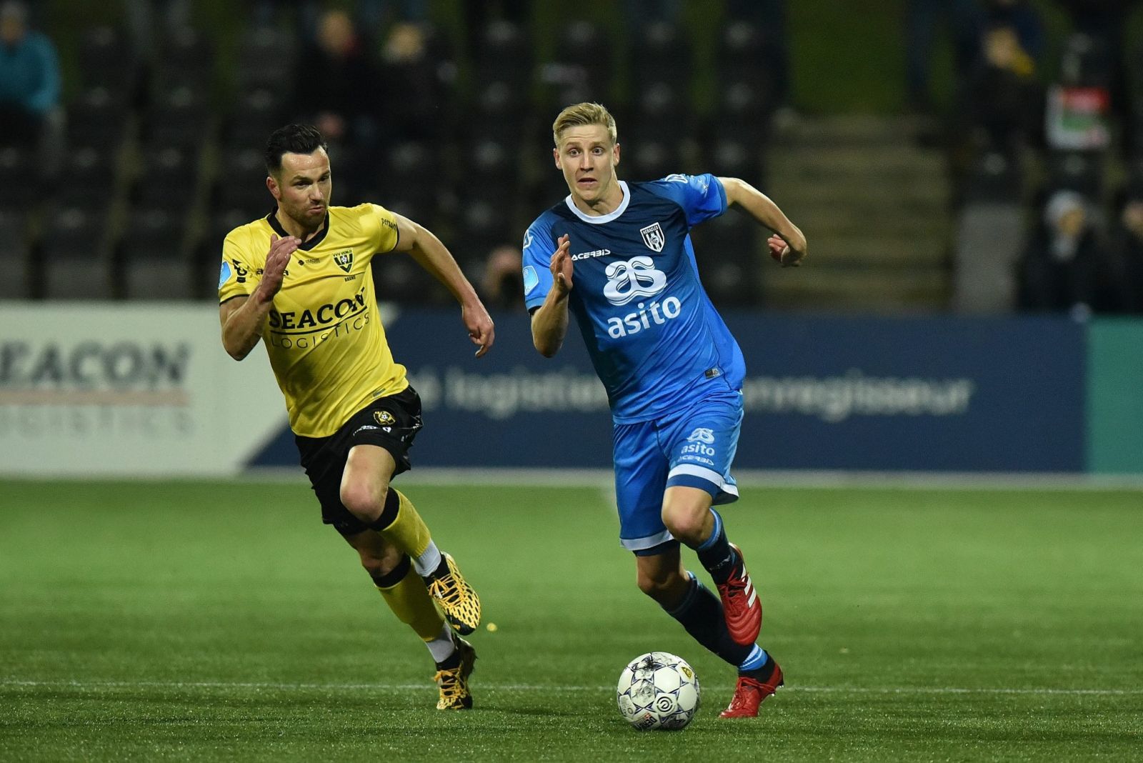 VVV Venlo vs Heracles, 0h45 ngày 8/11:  Khủng hoảng kéo dài