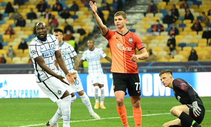 Shakhtar Donetsk vs Mgladbach (0h55 4/11): Chưa thể ph&aacute; dớp?